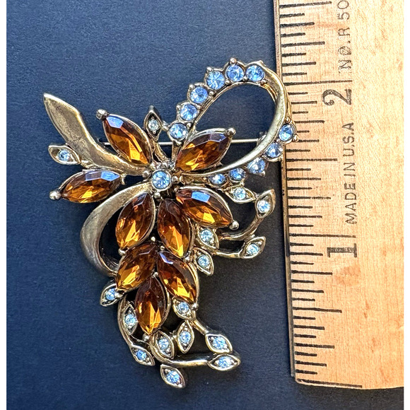 Vintage KC Floral Flower Nature Gold Tone Amber & Blue Rhinestones Brooch 2" - Picture 5 of 5